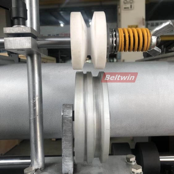 Направляющая сварочная машина для конвейерных лент из ПВХ и полиуретана QB1000