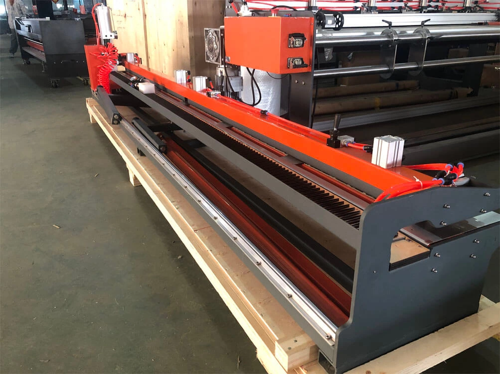 Пневматическая машина для пробивки пальцев на ремне из ПВХ и полиуретана TA1000-2100