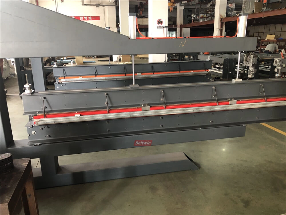 Алюминиевый сплав тела PVC PU пояса водяного охлаждения пресс PC2100-4200