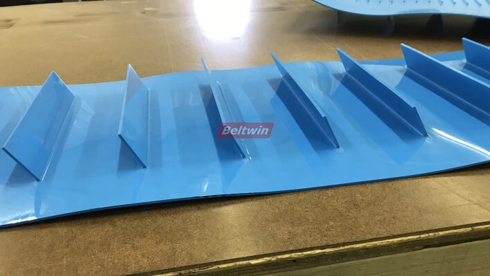 Высокочастотный сварочный аппарат QA-1000 для ременных V-образных направляющих/накладок/боковин