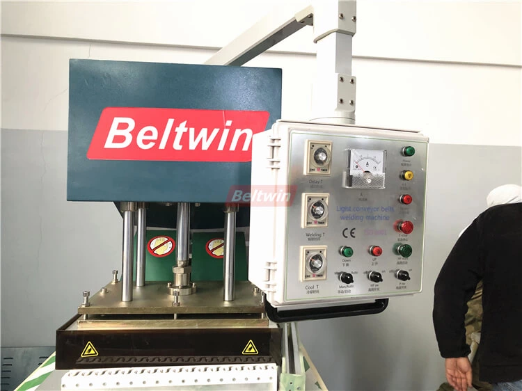 Провести обучение работе с оборудованием для узбекских клиентов