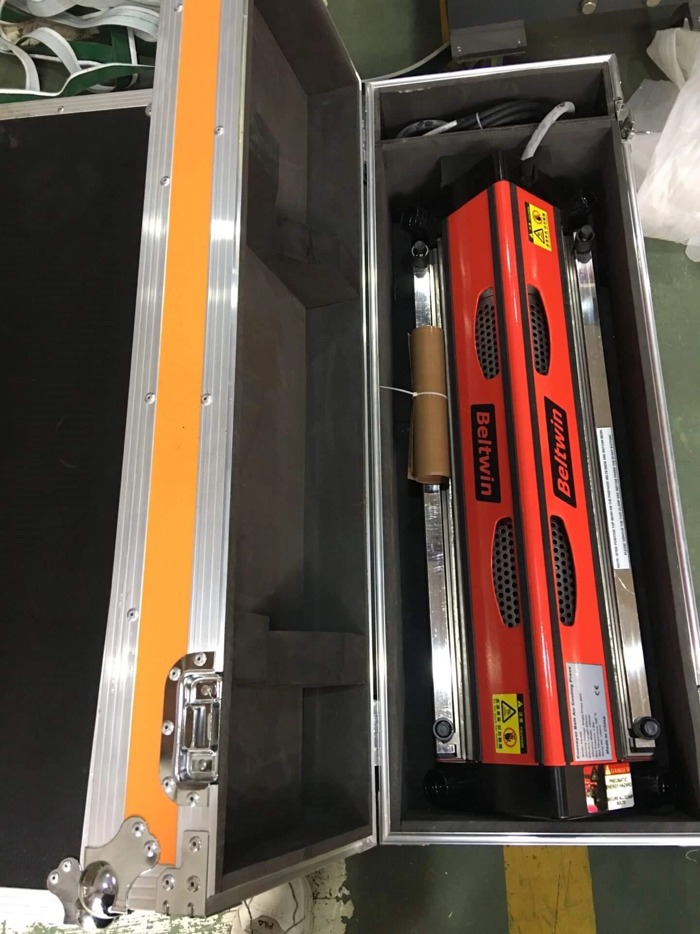 Доставка пресса воздушного охлаждения 4 шт. в Чили