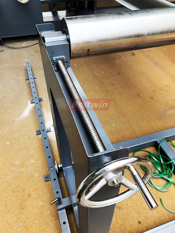 Испытание и доставка машины для направляющих ремня 3000 мм в Нидерланды