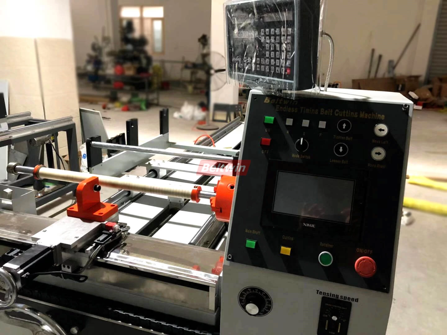 Автоматическая машина для резки ремня ГРМ Готовое производство.