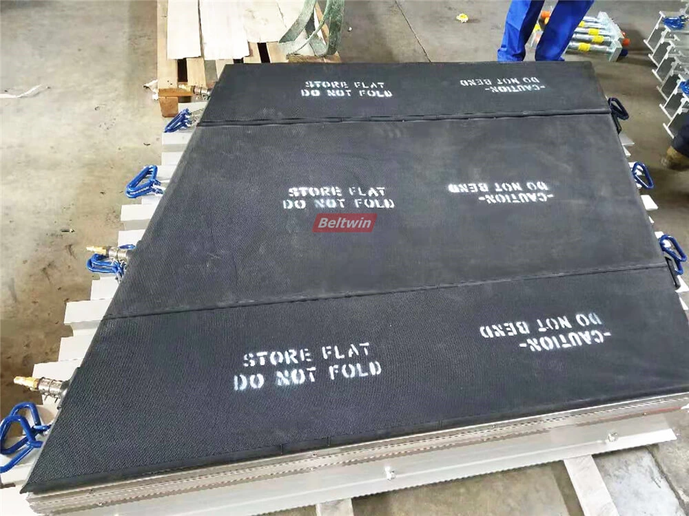 Секционный вулканизатор 1380×1320 с 2 плитами топления пар отделяя