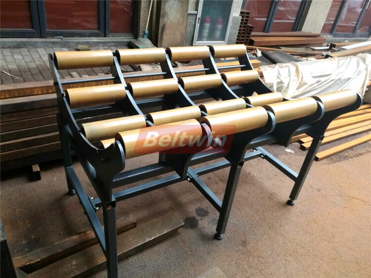 Подставка для ремня Bletwin с роликом, легко удерживающая ремни.