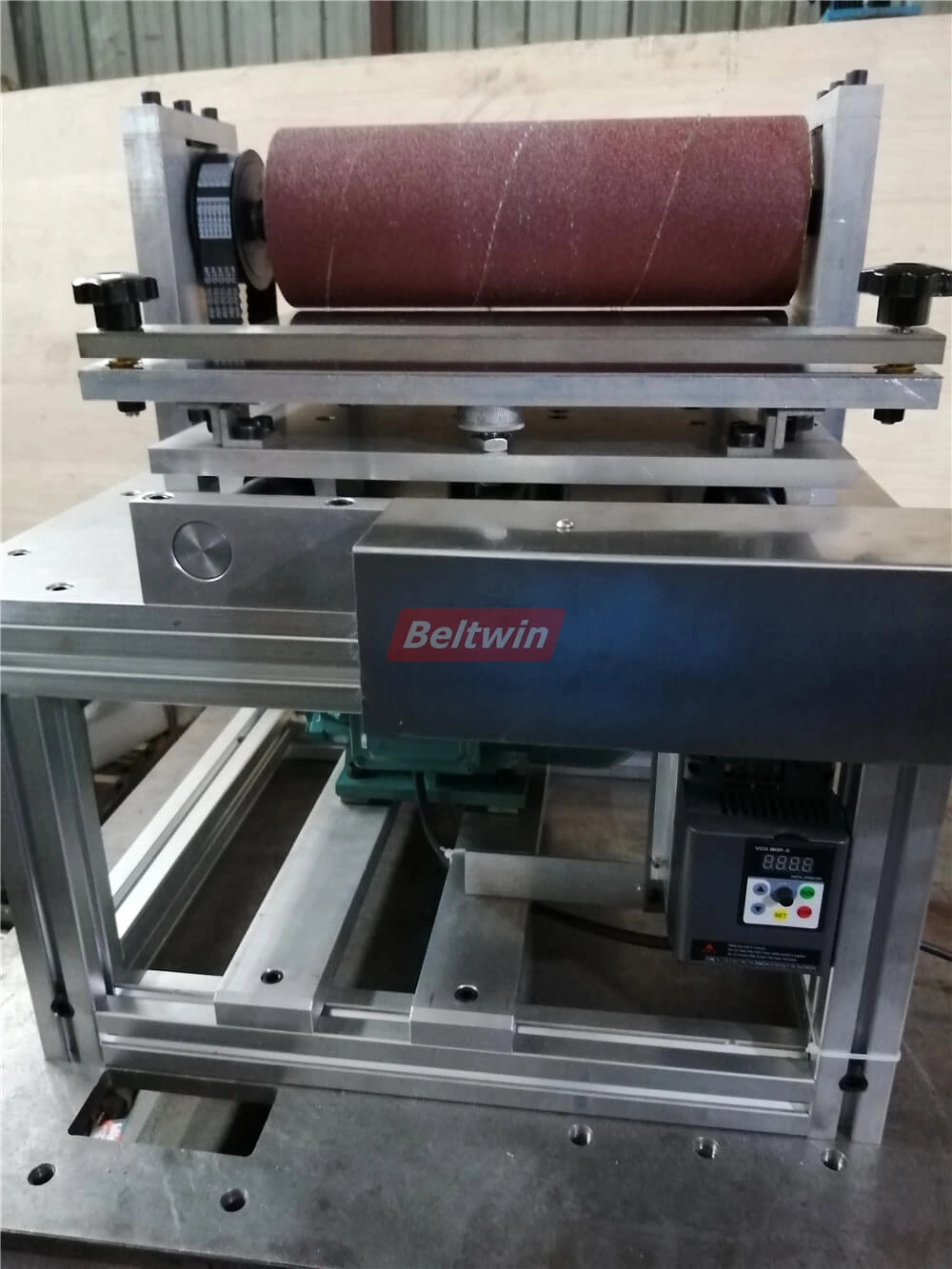 Конвейер и приводной ремень / ленточнопильный станок 150-600 мм