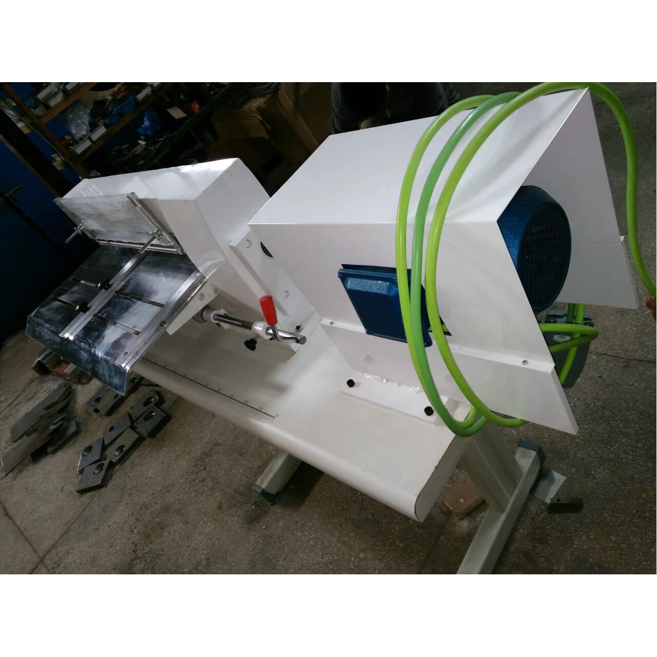 Разрезная машина 600 в Нидерланды