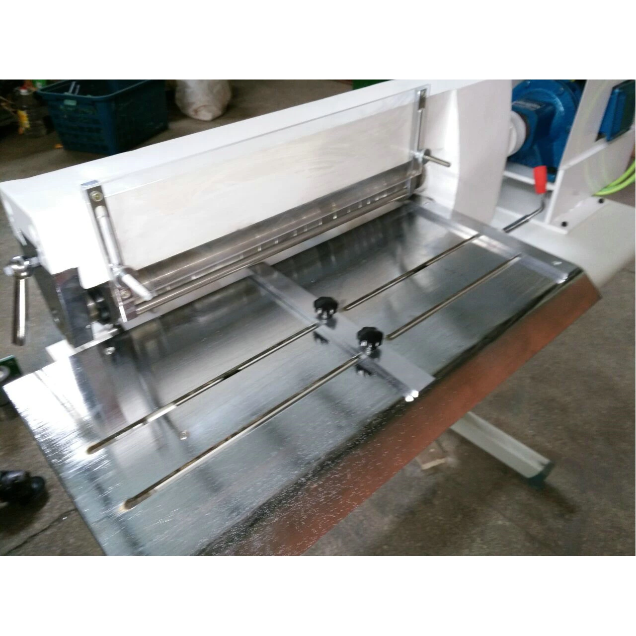 Разрезная машина 600 в Нидерланды