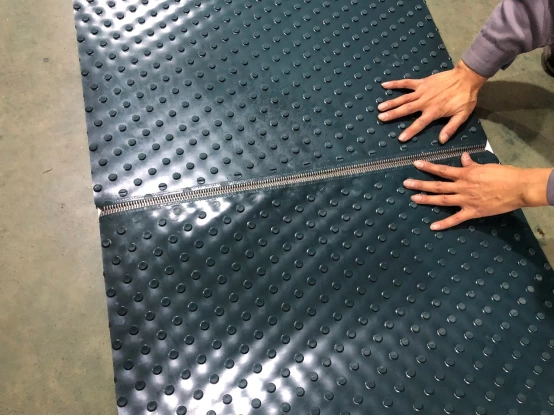 Как соединить конвейерную ленту из пвх с круглыми шпильками