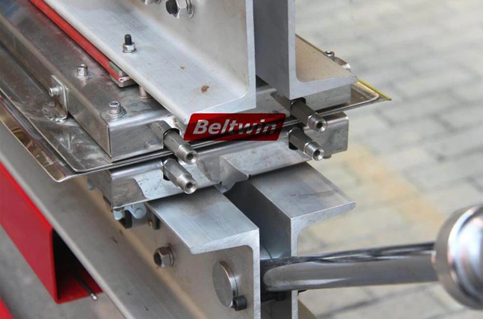 Алюминиевый сплав тела PVC PU пояса водяного охлаждения пресс PC2100-4200