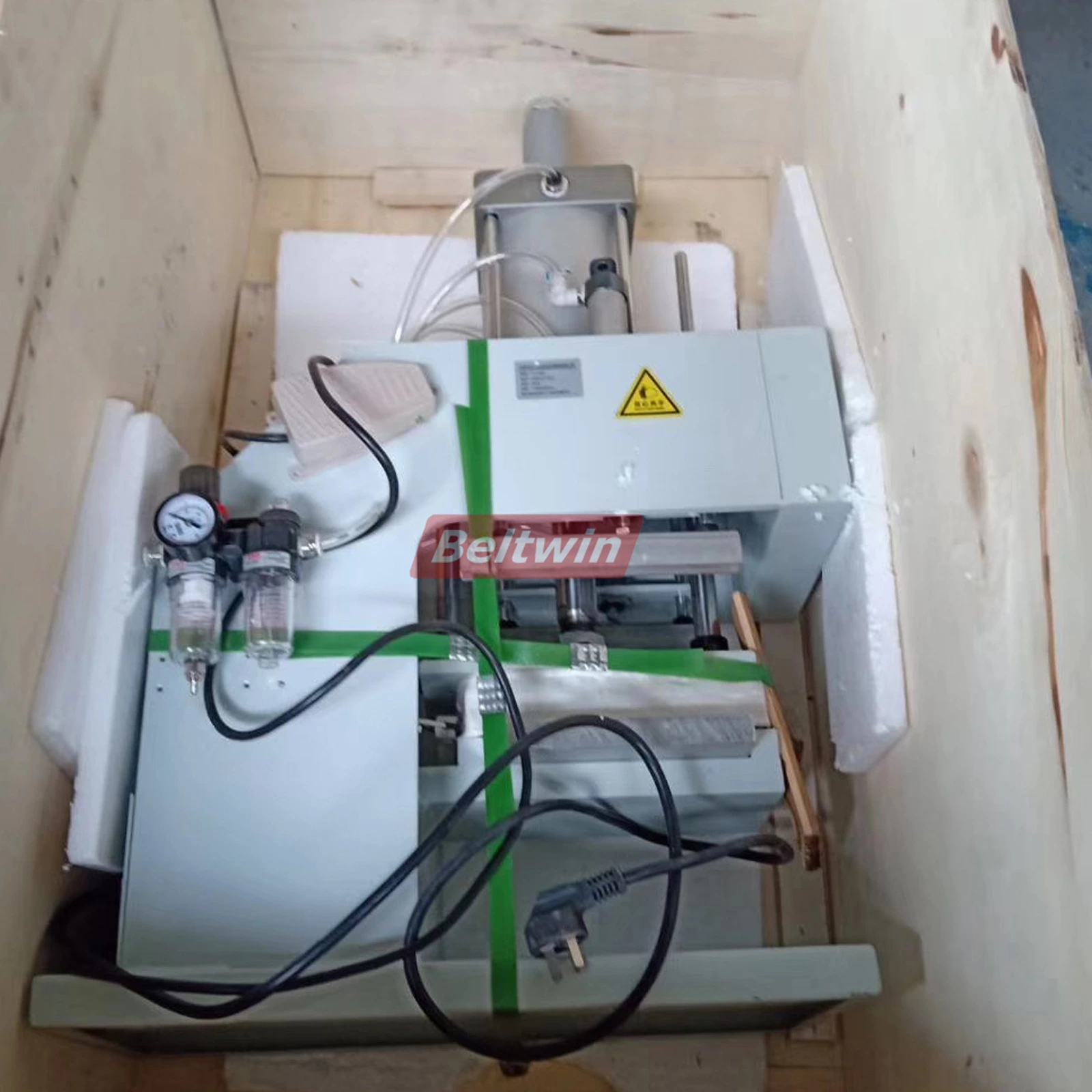 Машина для печати на тайминг-ремнях шириной 120 мм