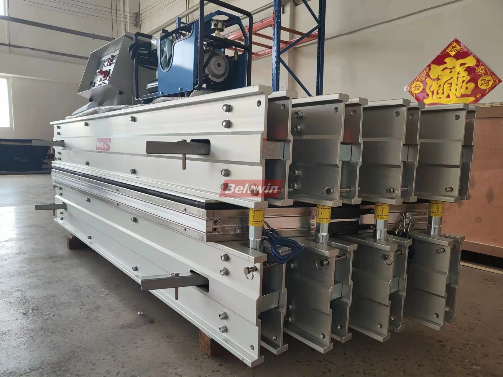 Дневник доставки (Вулканизатор DSLQ-S 3786 EB Beams в США) 2022.04.08