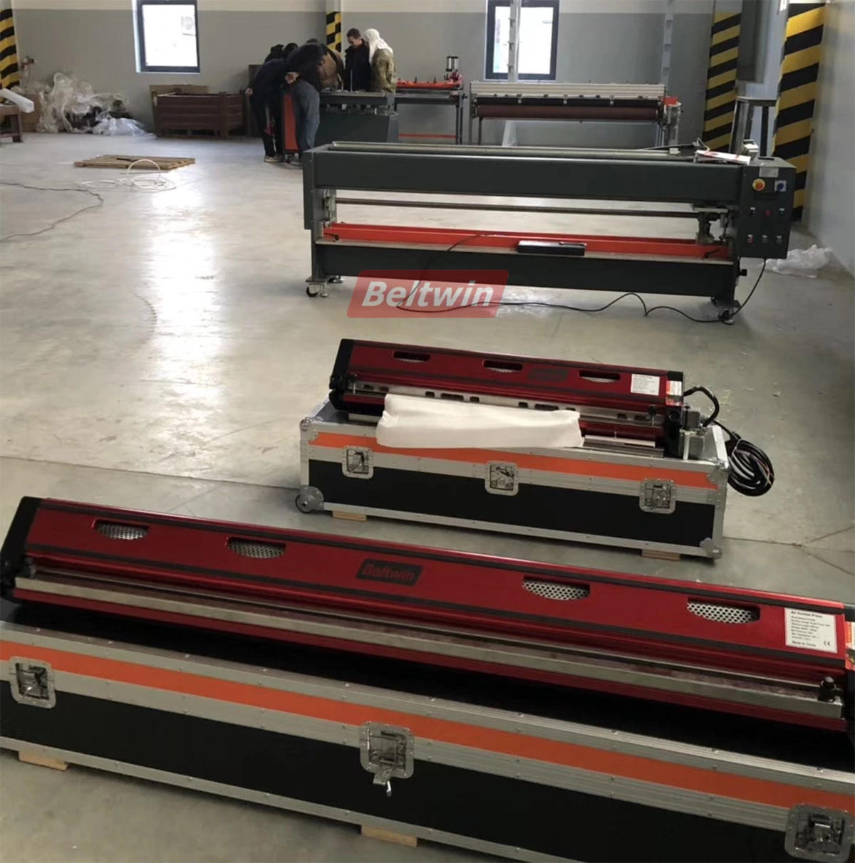 Почему стоит выбрать автоматический перфоратор для перфорации пальцев на лентах из ПВХ/ПУ?