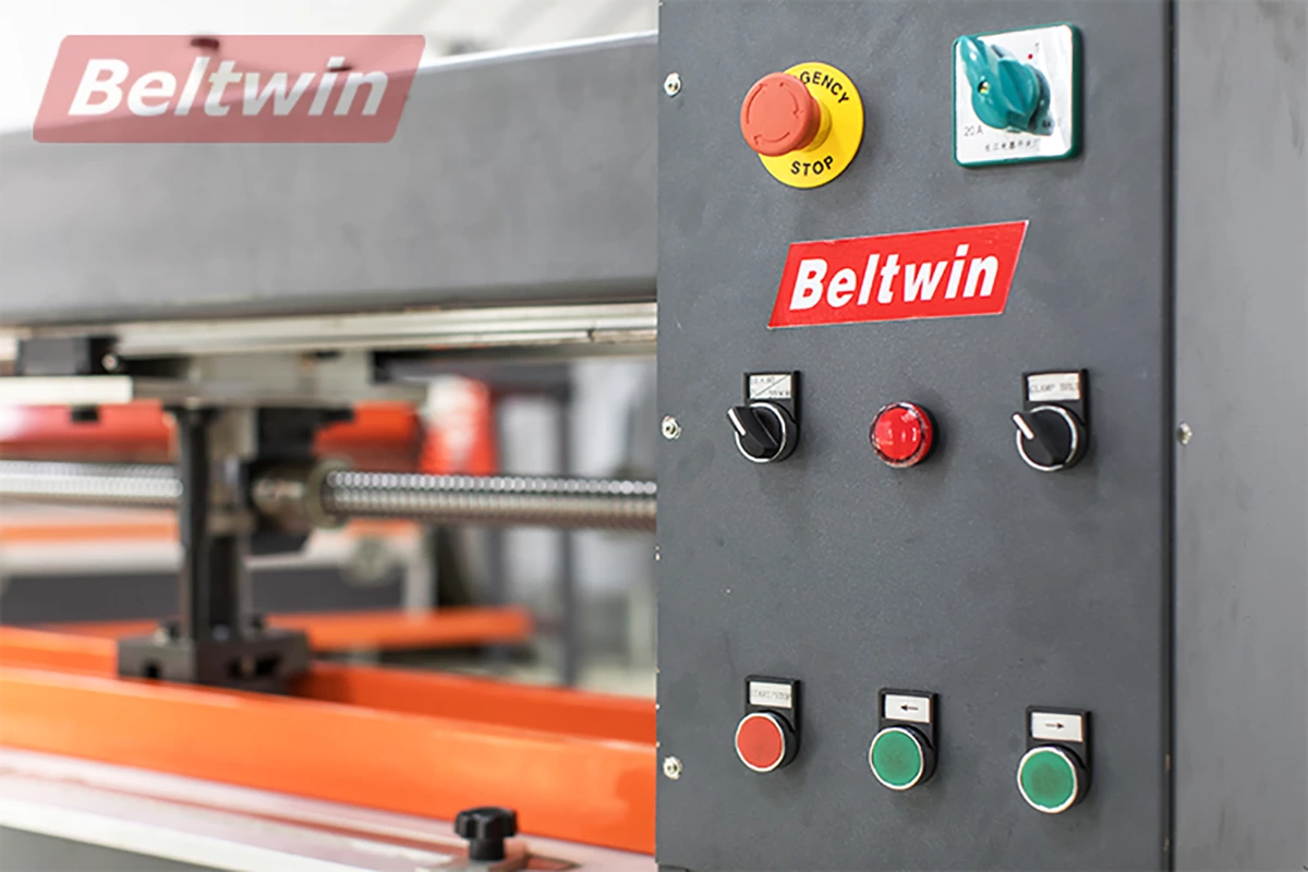 Почему стоит выбрать автоматический перфоратор для перфорации пальцев на лентах из ПВХ/ПУ?