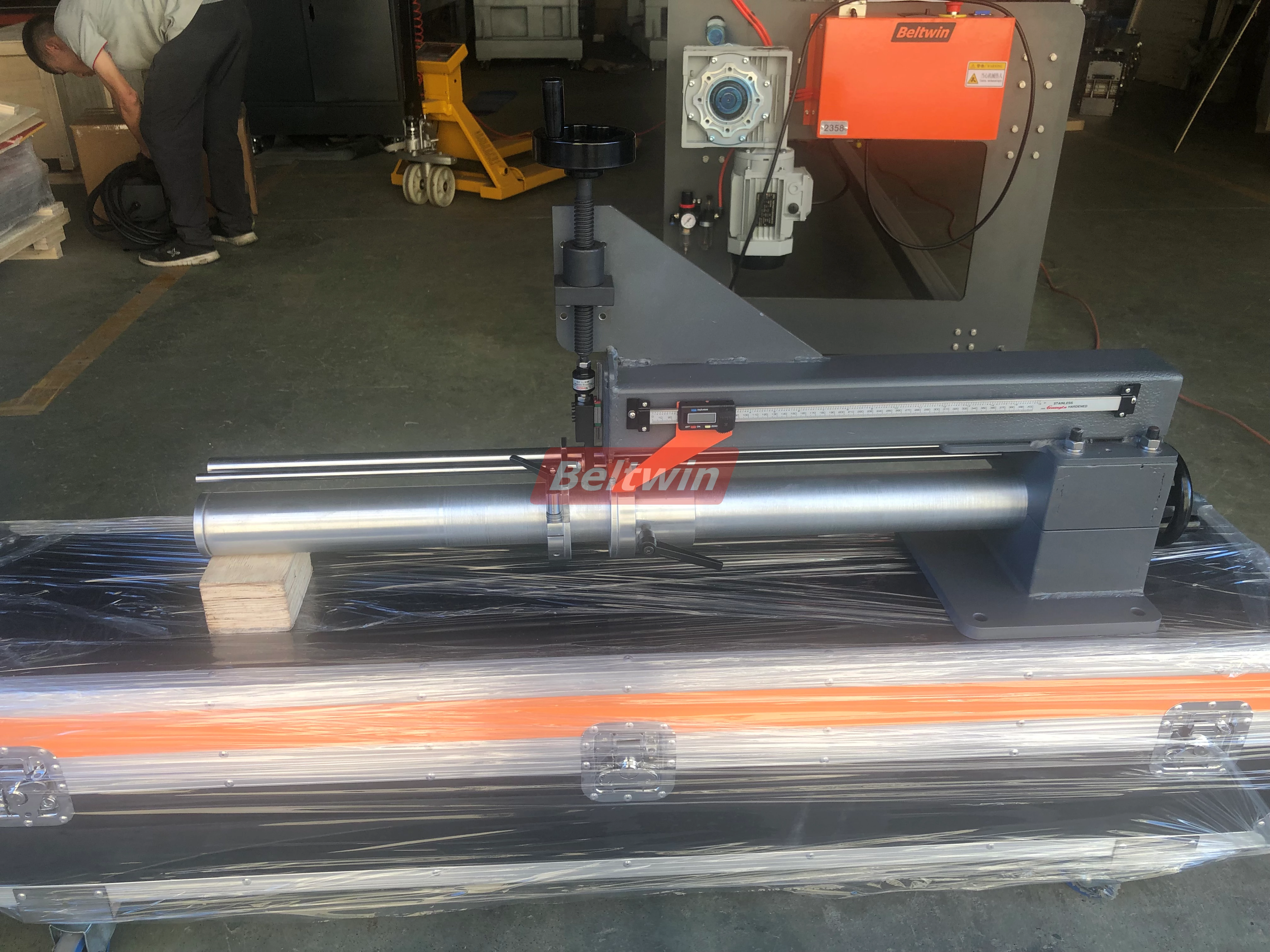 Ручное устройство для резки клиновых ремней