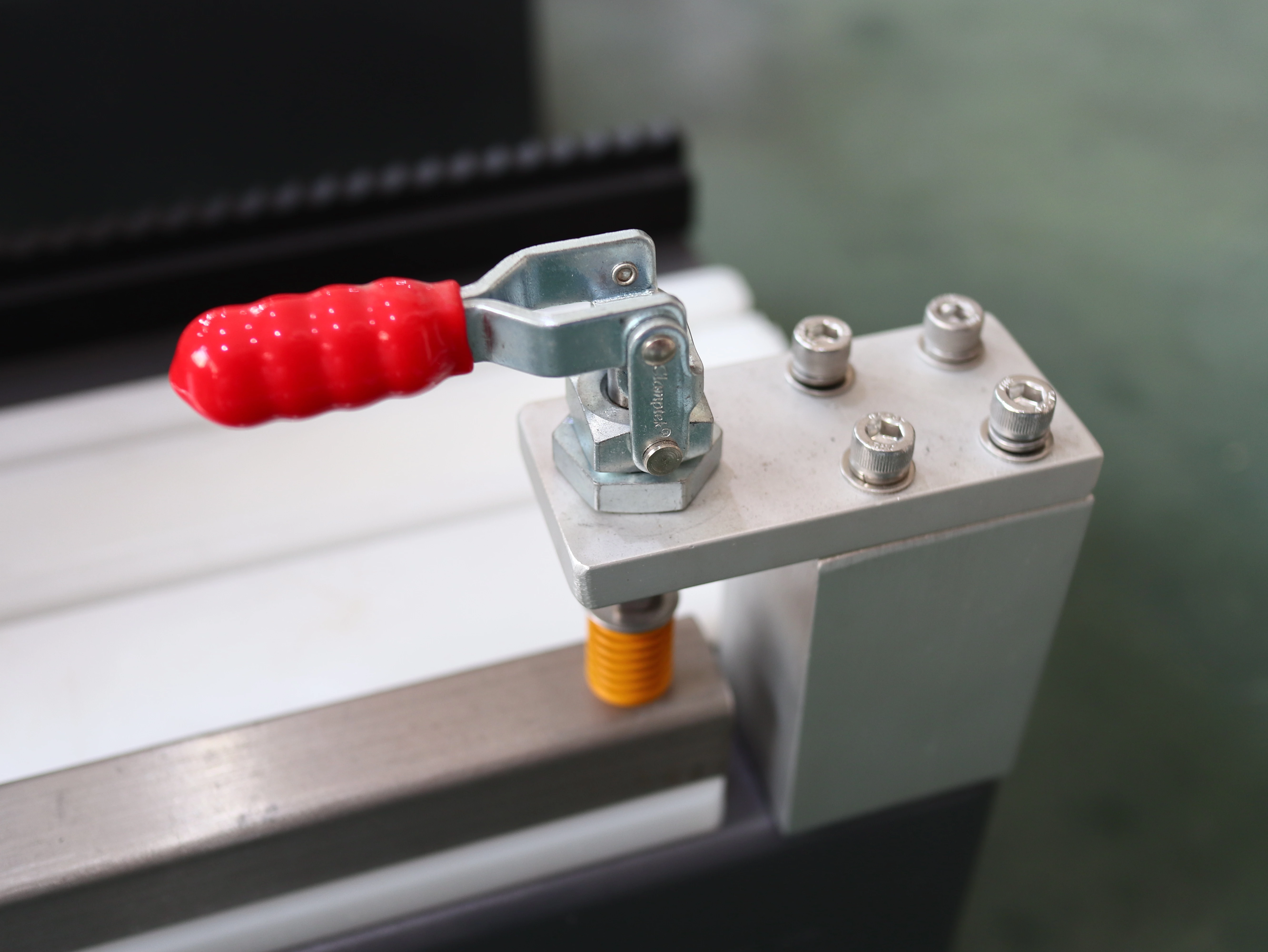 Сверхмощный перфоратор TC1000H - 1600H