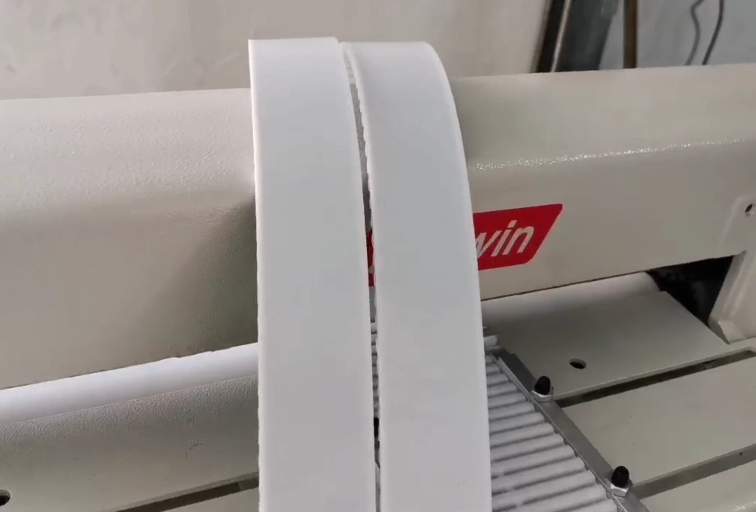 Станок для резки зубчатых ремней CB500