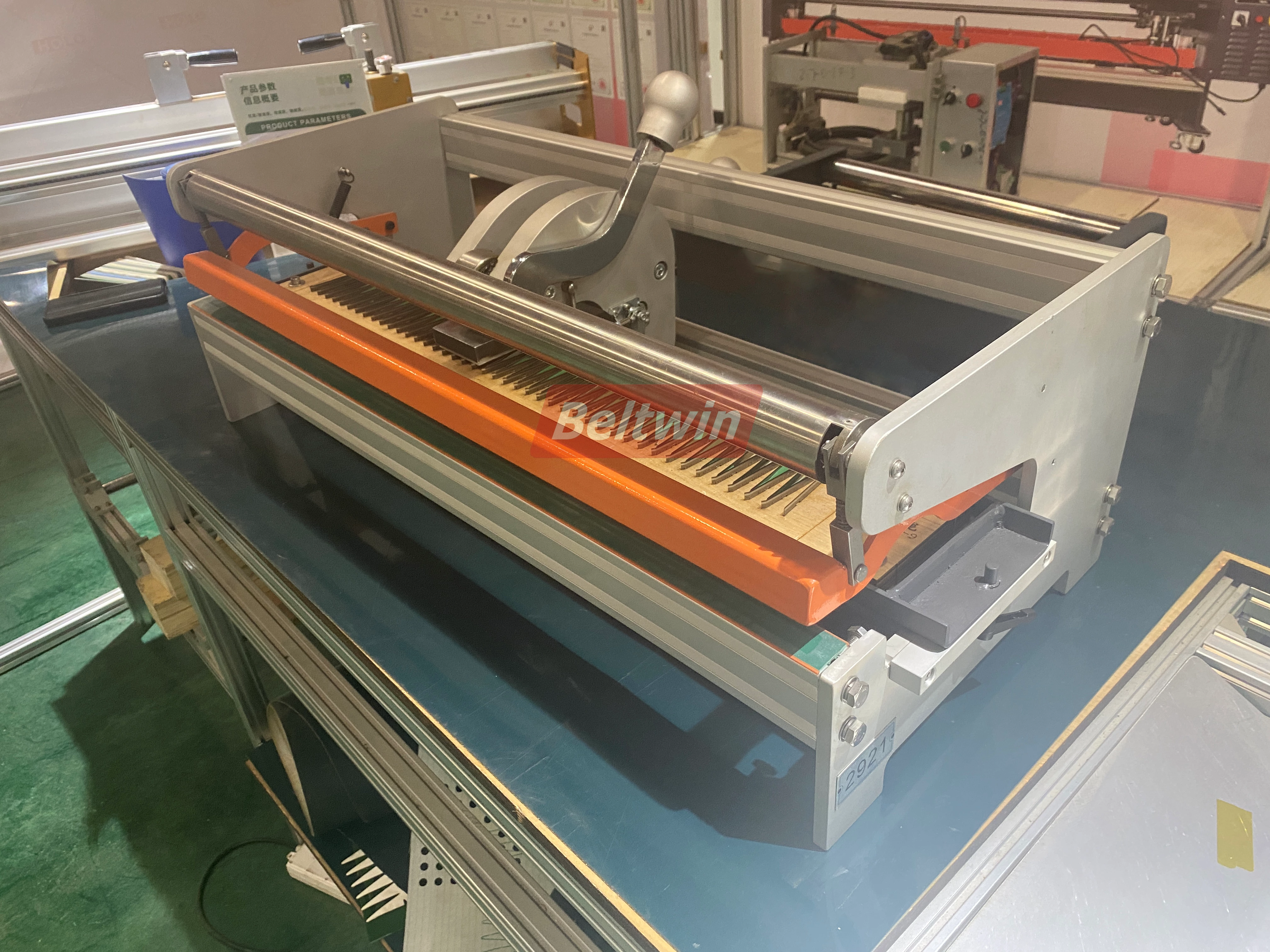 Легкий тип PVC PU пояса pуководство пробойник пальца