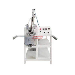 Машина для сварки полозьев на тайминг-ремнях QC100T.