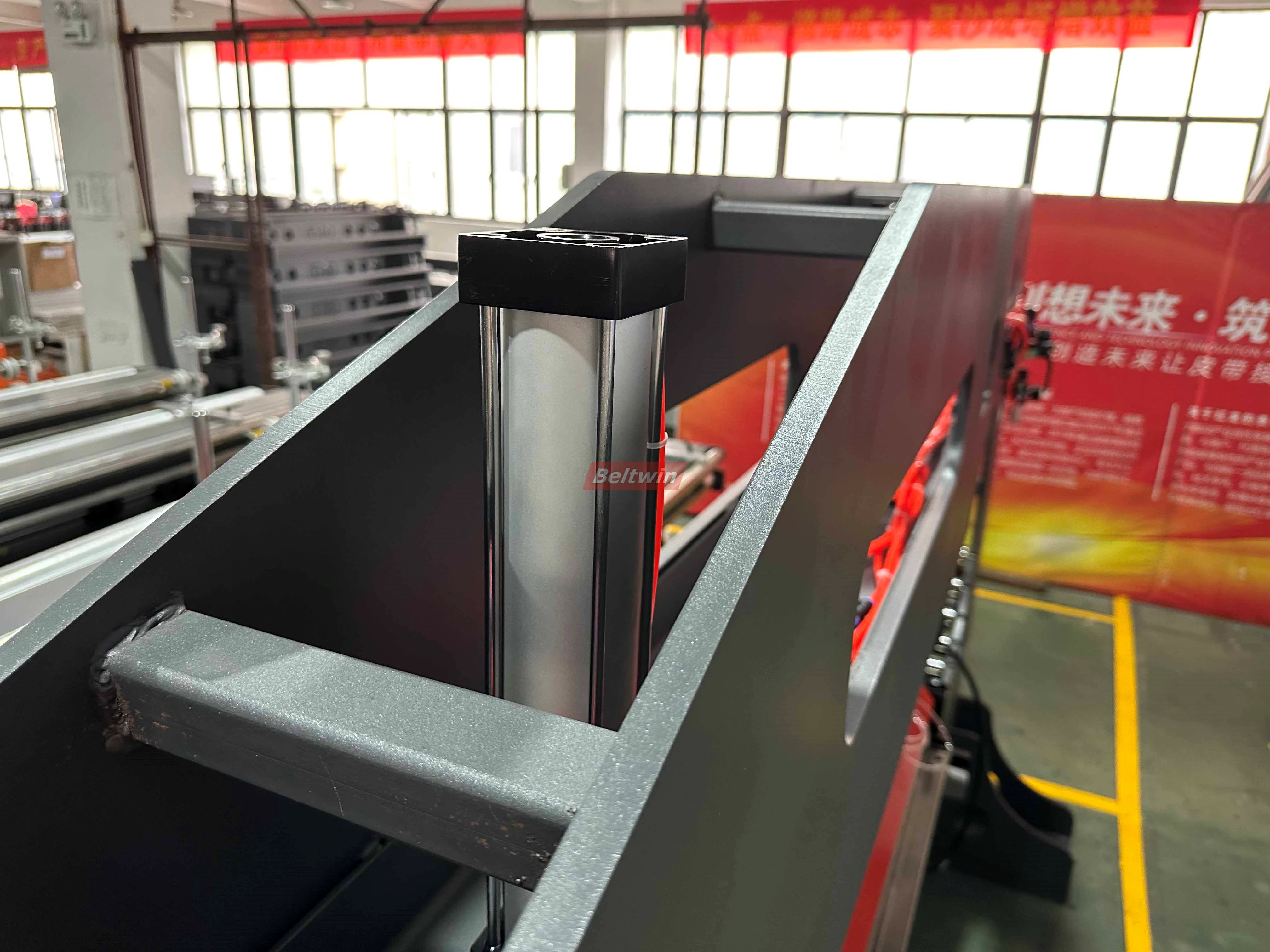 Воздушное охлаждая пресс сращивания продольно соединяя ленту транспортера PVC PU