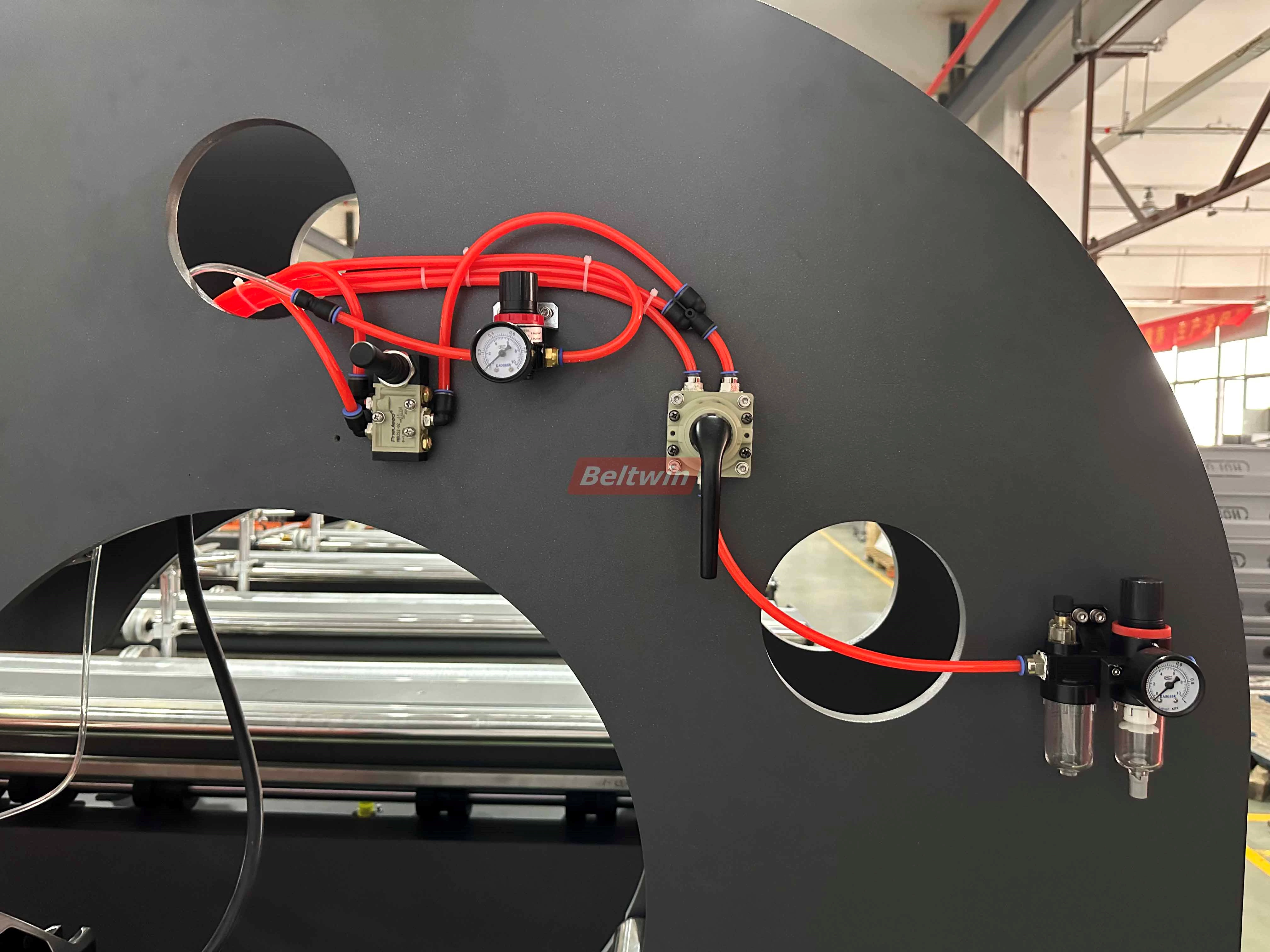 Воздушное охлаждая пресс сращивания продольно соединяя ленту транспортера PVC PU