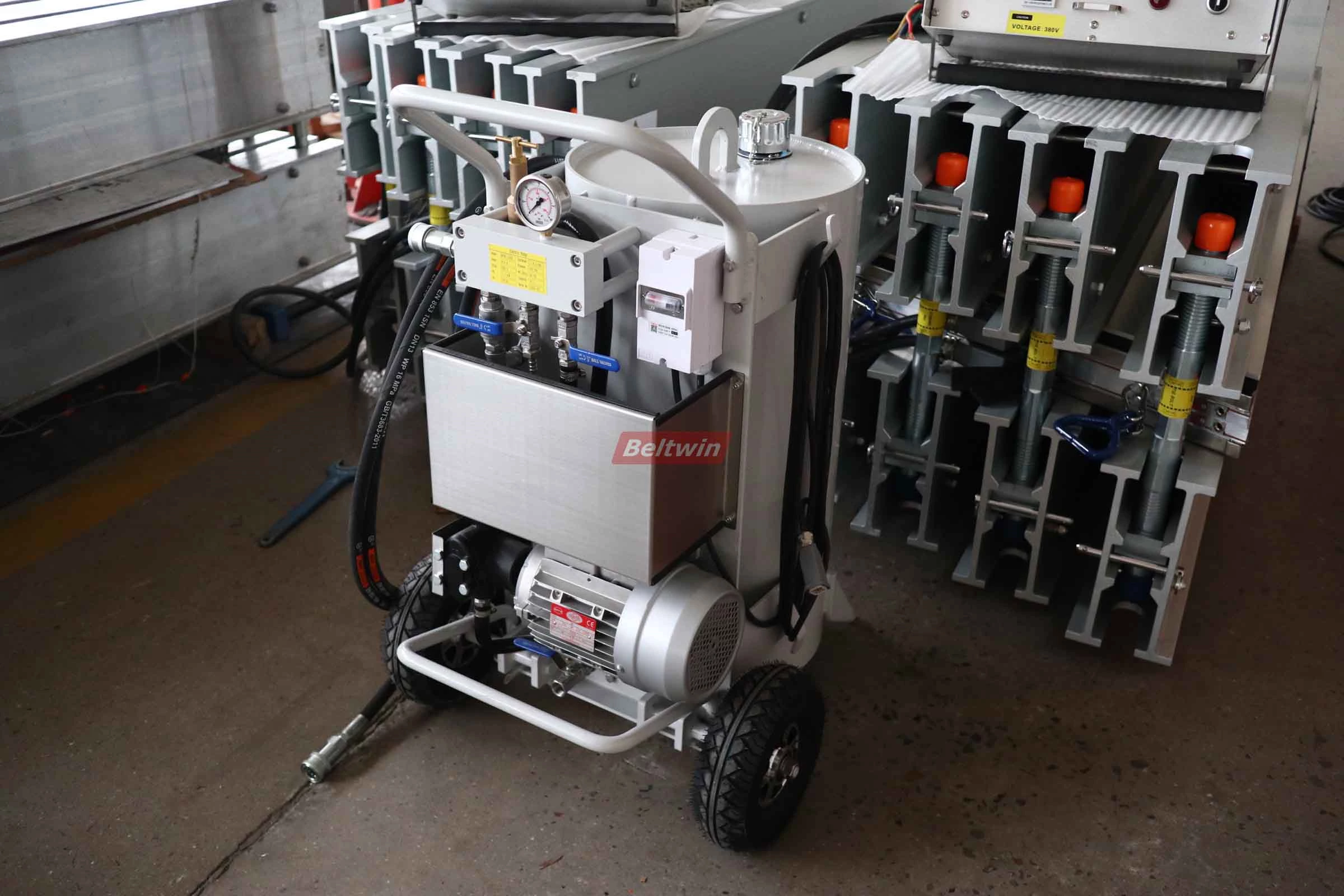 Вулканизатор второго поколения DSLQ-S Пресс для вулканизации резиновых конвейерных лент.