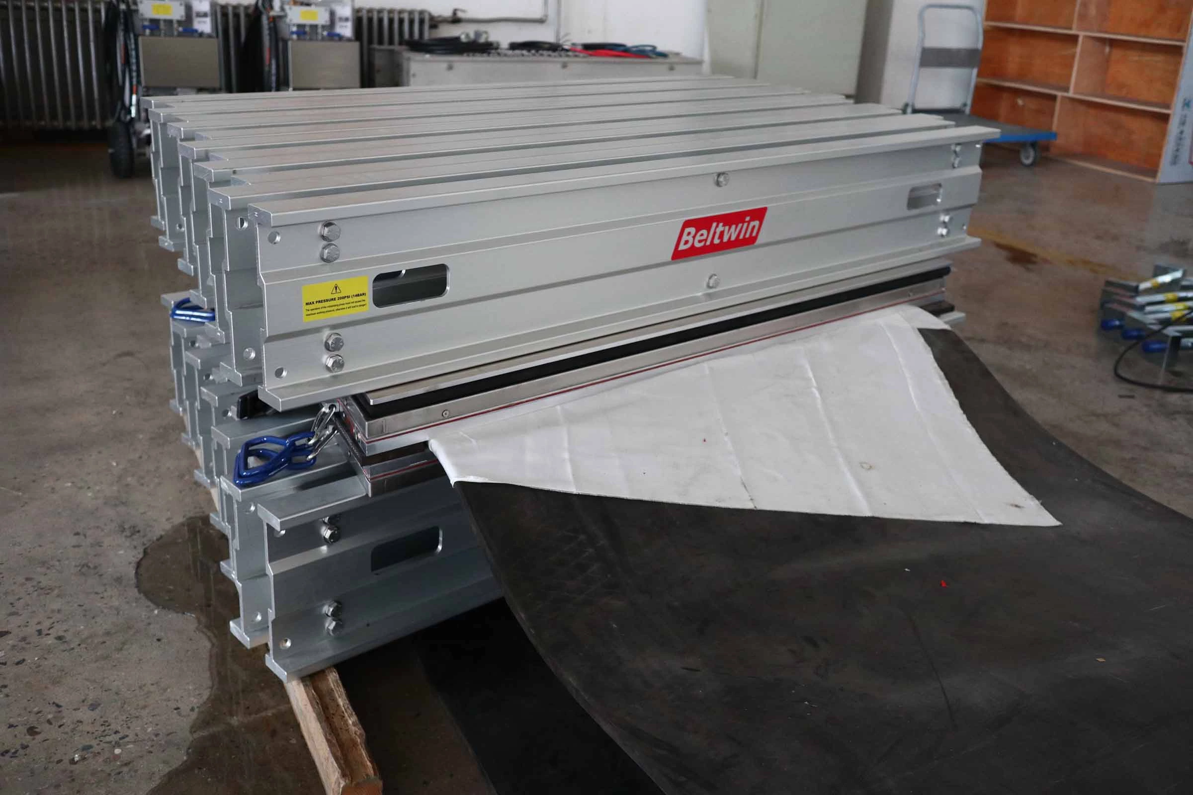 Детали поперечной балки из алюминиевого сплава для вулканизатора резиновой конвейерной ленты